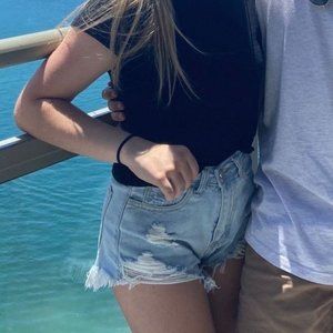 Highwaisted denim shorts